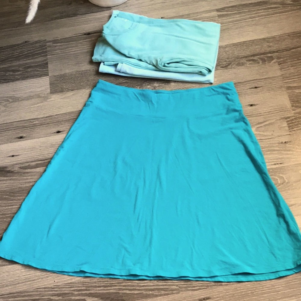 Colombia Performance Fishing Gear (PFG) skirt sz XS